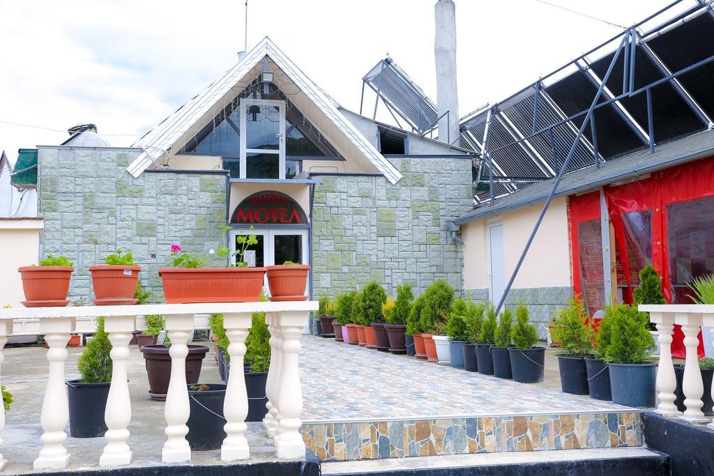 Hostel Shatrata Bogomilovo Bagian luar foto